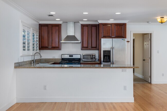 Building Photo - 38 Cameo Ct