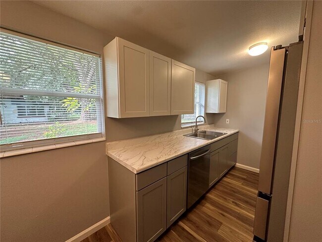 Foto del edificio - 3805 7th Ave W