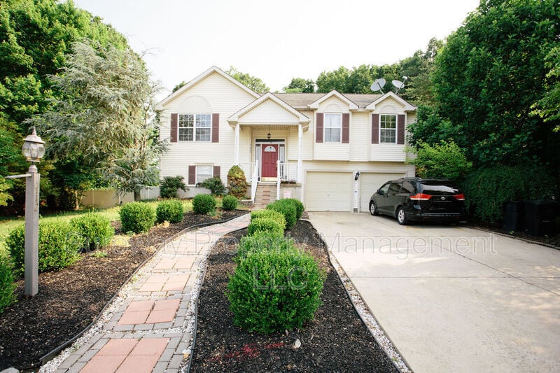 Photo - 712 Sage Hill  Dr