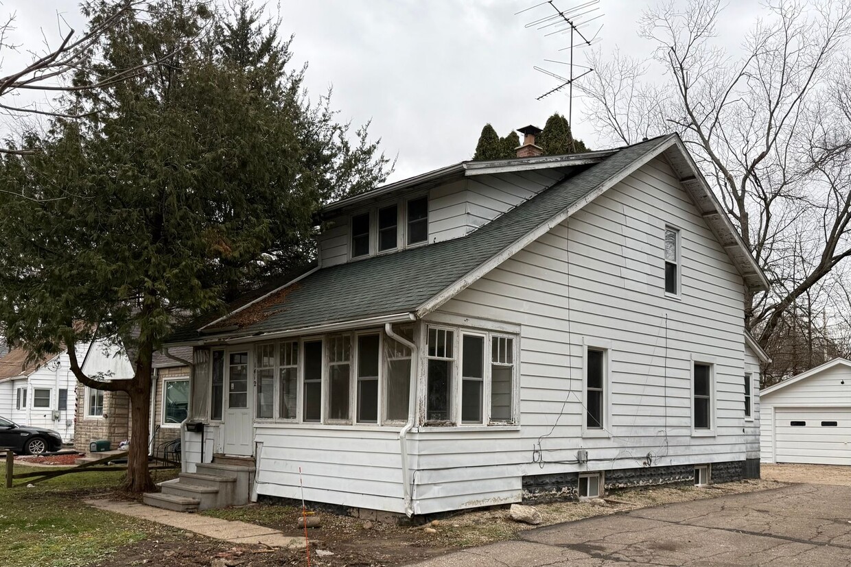 Building Photo - New Remodeled 3 bed 2 bath home!