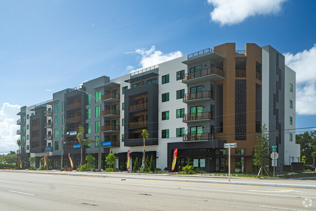 Building Photo - Koosh Living at Griffin