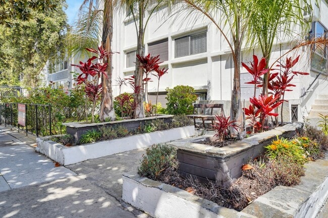 Interior Photo - Gale Drive Luxury Investments Group LLC