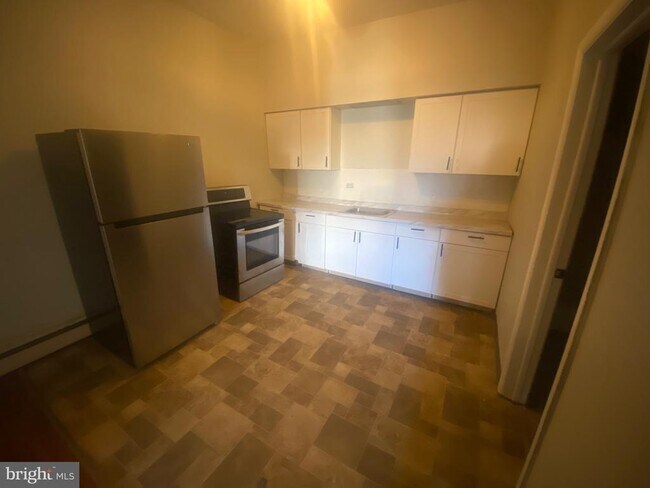 Foto del edificio - 113 E Lackawanna Ave