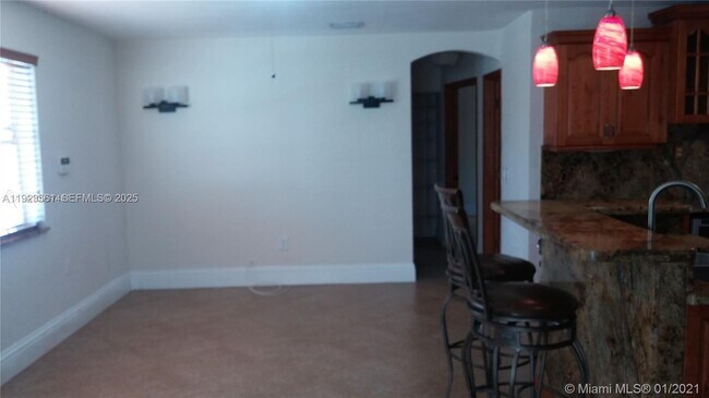 Foto del edificio - 17050 NW 81st Ave