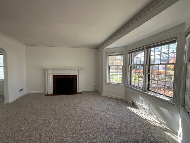 Foto del edificio - 934 8th Ave SW