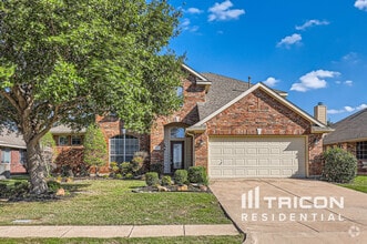 Building Photo - 3812 Calloway Dr