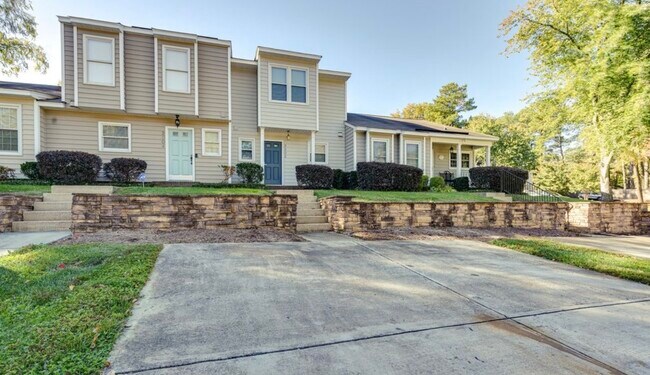 Foto del edificio - 3302 Comstock Rd