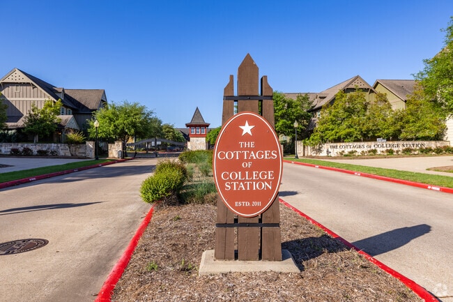 Las cabañas en College Station - The Cottages of College Station