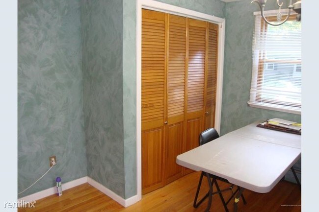 Building Photo - 3 br, 1 bath House - 104 Bolton Street