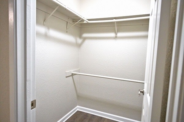 Building Photo - 430 Canyon Oaks Dr