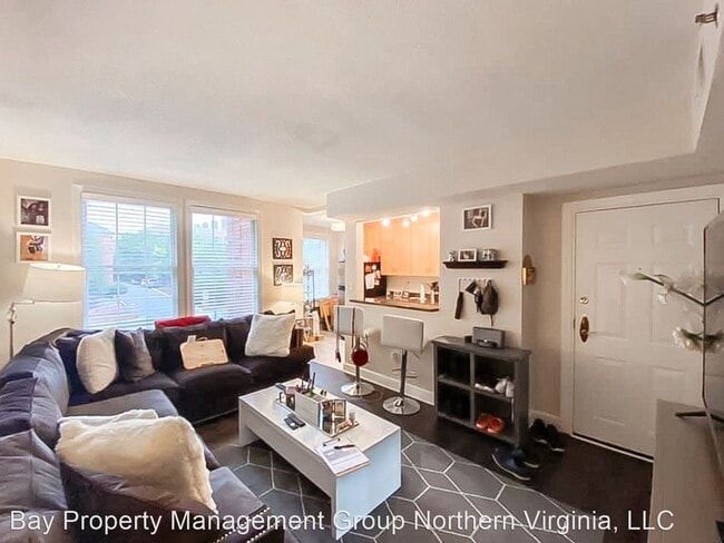 Building Photo - 1 br, 1 bath House - 502 Bashford Ln #3223