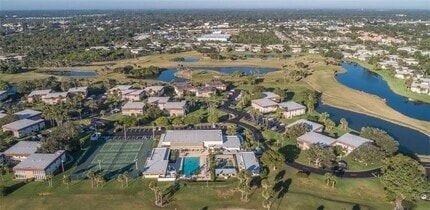 Building Photo - 74 Royal Oak Ct