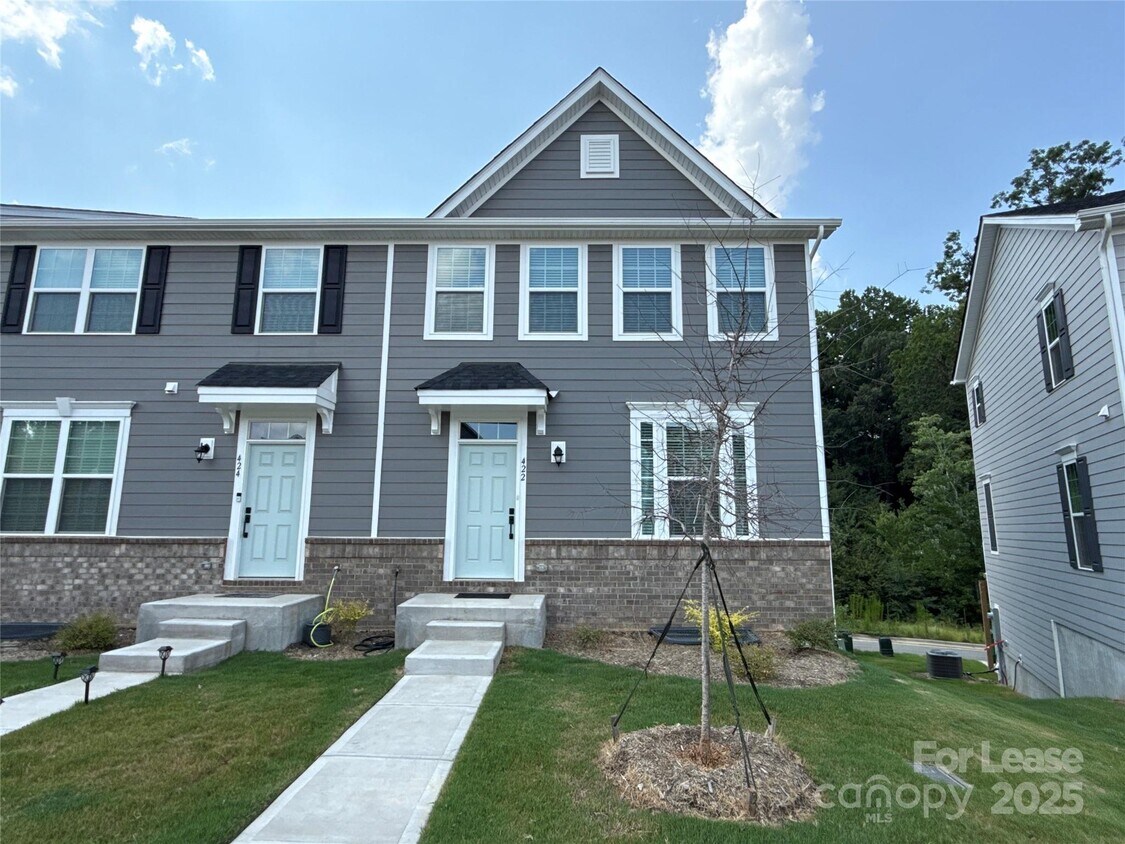 Foto principal - 422 Serenity Cir
