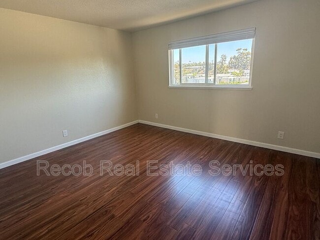 Building Photo - 5350-5358 Rex Avenue