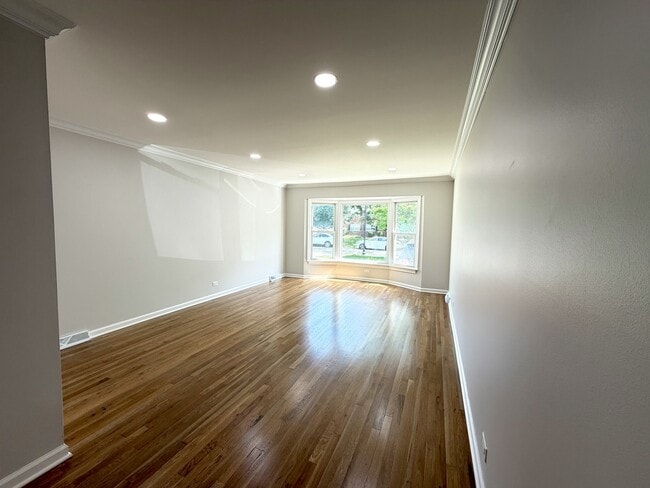 Building Photo - 1132 Brighton Pl