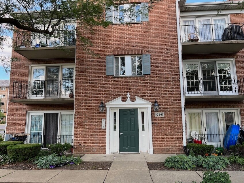 10347 Dearlove Rd Unit 301, Glenview, IL 60025 Condo for Rent in