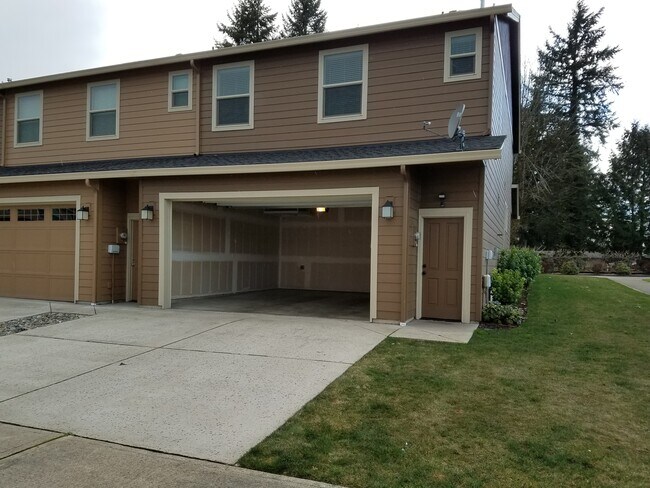 Foto del edificio - 3532 Hepburn St NE