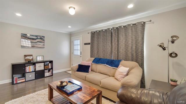 Foto del edificio - 7729 St Albans Ave