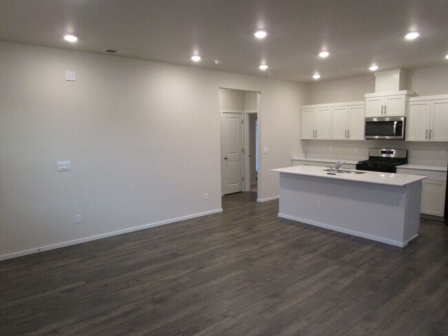Foto del edificio - 512 NE Union Loop