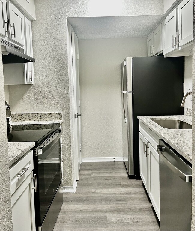 Building Photo - Ashley Park Apartments