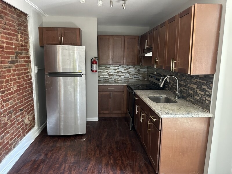 Photo - 215 High Street - 3B