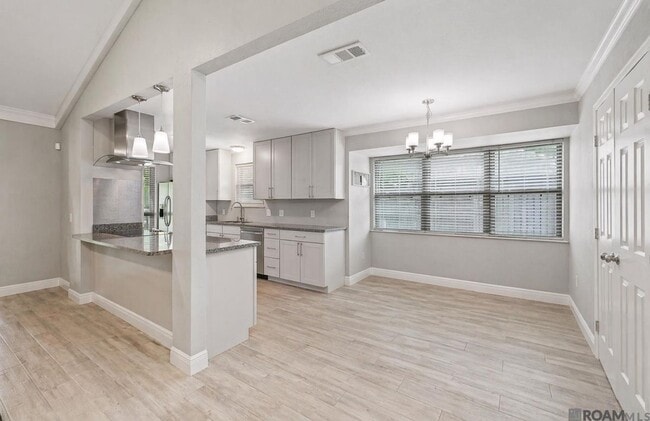 Foto del edificio - 15616 Council Ave