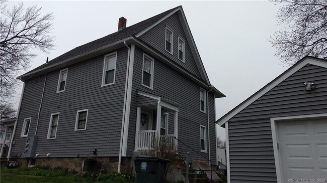 Building Photo - 655 Jennings Rd
