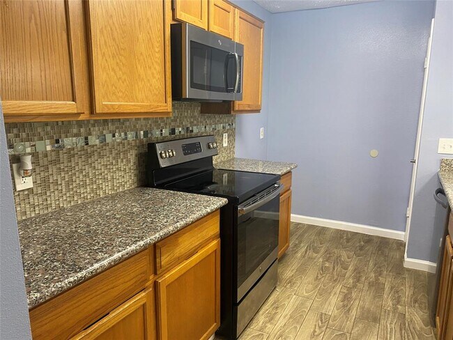 Foto del edificio - 9418 Clipperwood Pl