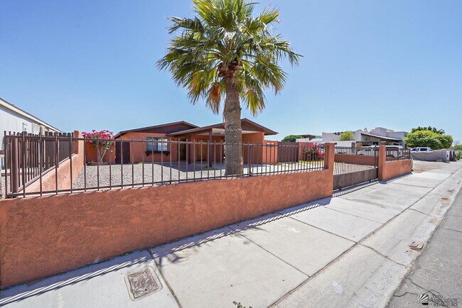 Foto del edificio - 1183 Babbitt Ln