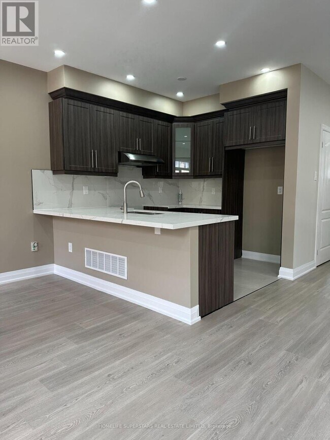 Photo du bâtiment - 93 Relton Cir