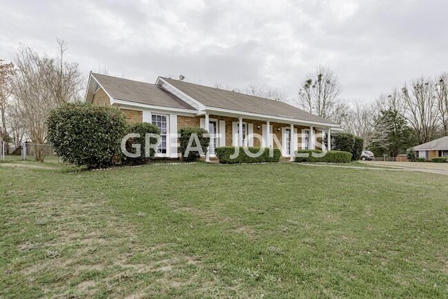 Building Photo - 2517 McGraw Ct