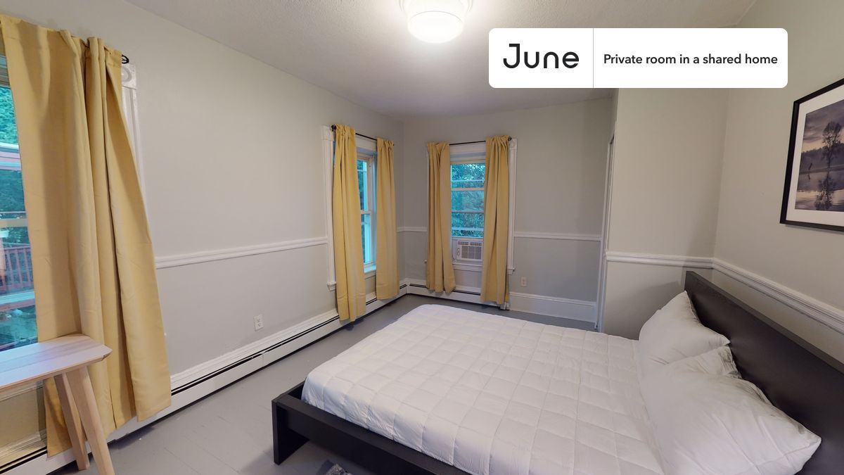 Private bedroom in 4 bed/2 bath Home - Private bedroom in 4 bed/2 bath Home