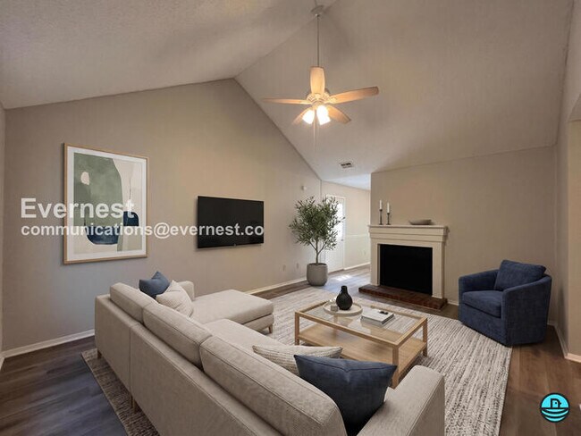 Building Photo - 5565 Chapel Hill Dr