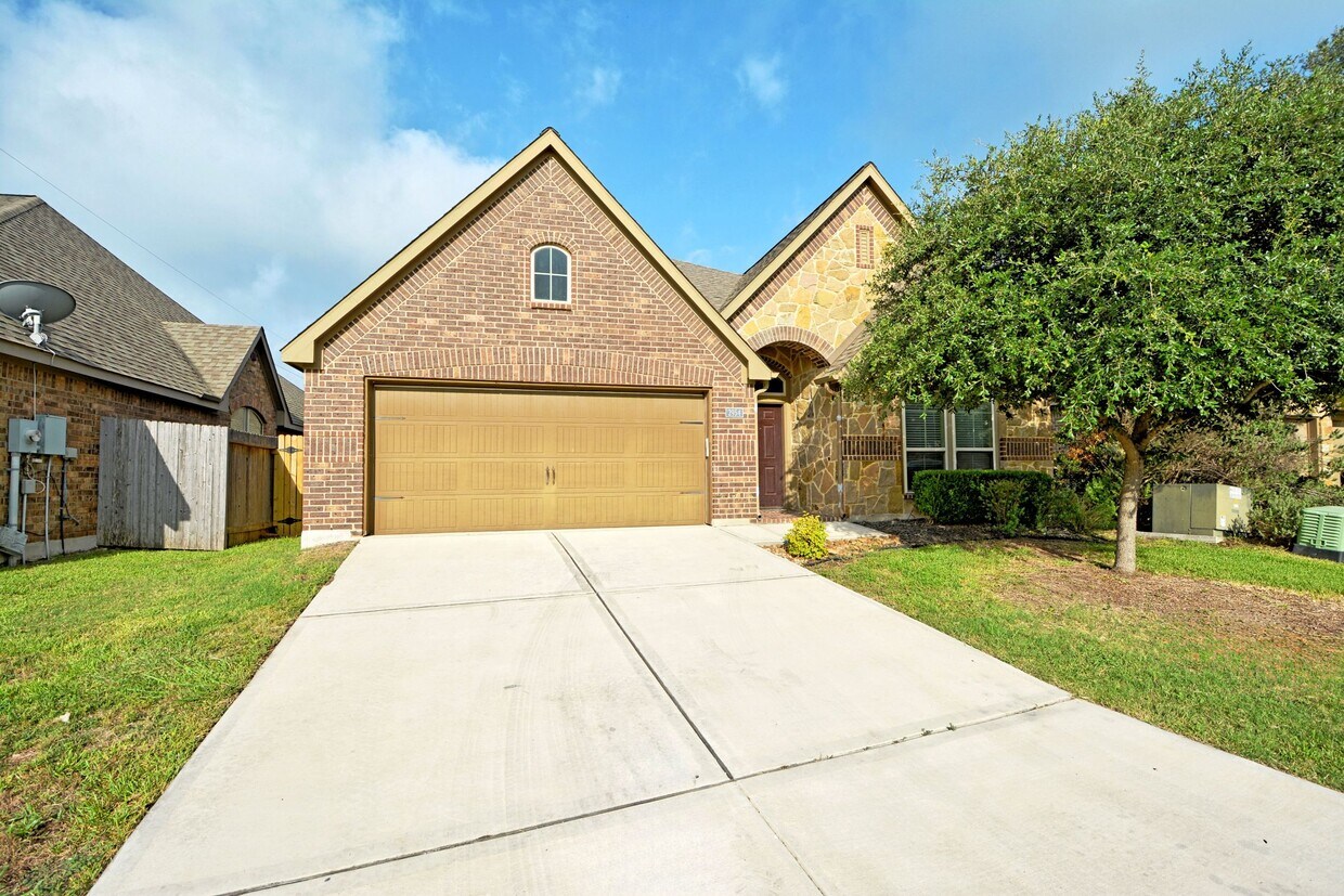 Primary Photo - 2954 Saddlehorn Drive