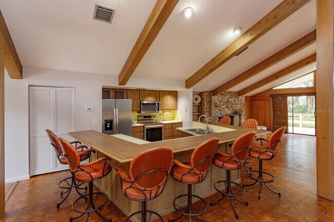 Building Photo - 8728 FL-33