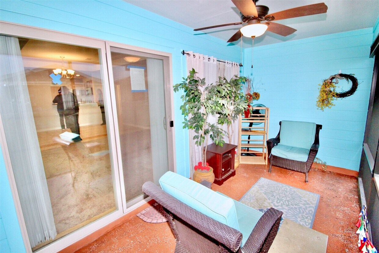 Foto del edificio - 3306 Dandelion Dr