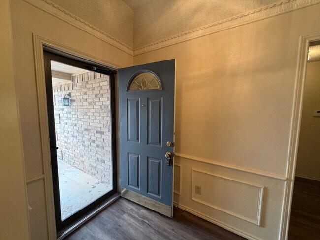 Foto del edificio - Beautiful 3-Bedroom Home in Quiet Neighborhood!