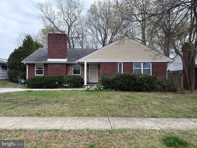 Building Photo - 9709 Saxony Rd