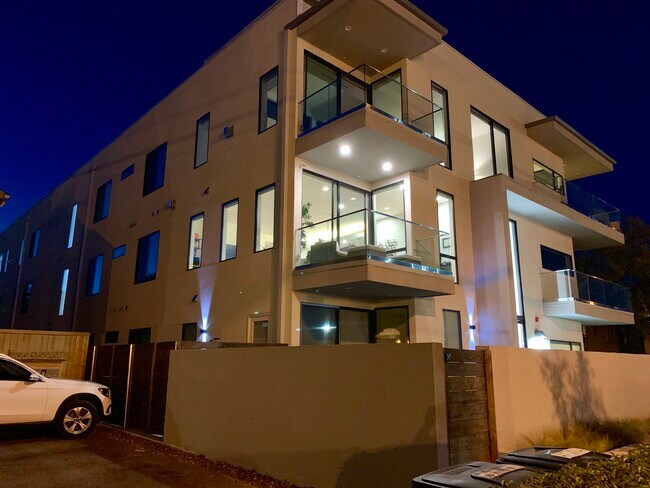 Foto del edificio - 3923 Cole Ave