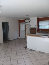 Building Photo - 2700 Jefferson Dr