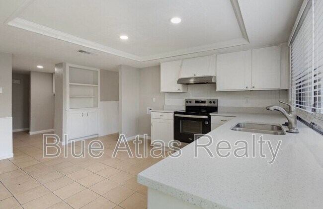 Foto del edificio - 2614 Crestmoor Ct