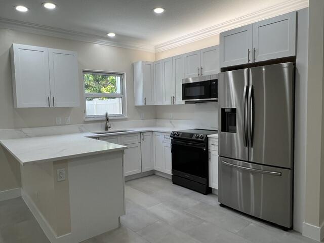 Building Photo - 239 Leland Ln