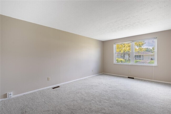 Foto del edificio - 7072 Cliffstone Dr