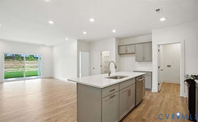 Foto del edificio - 6900 Sunrise Oasis Ln