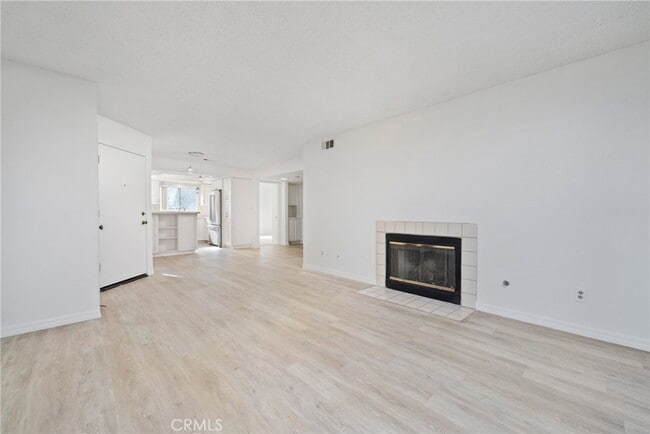 Foto del edificio - 26342 Forest Ridge Dr