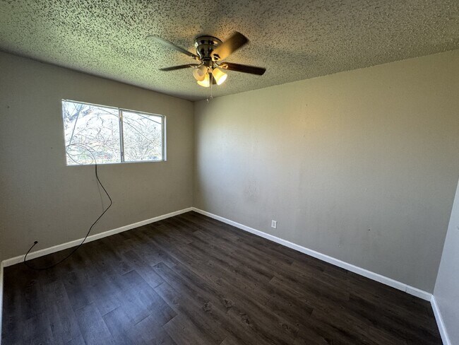Foto del edificio - 2 Bedroom and 1 bathroom ready to move in