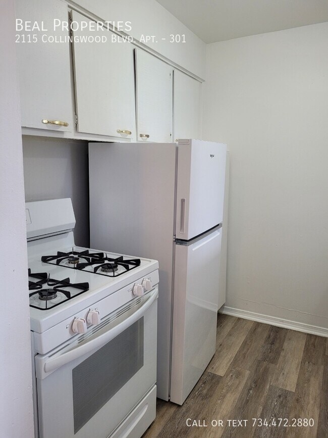 Foto del edificio - 2115 Collingwood Blvd