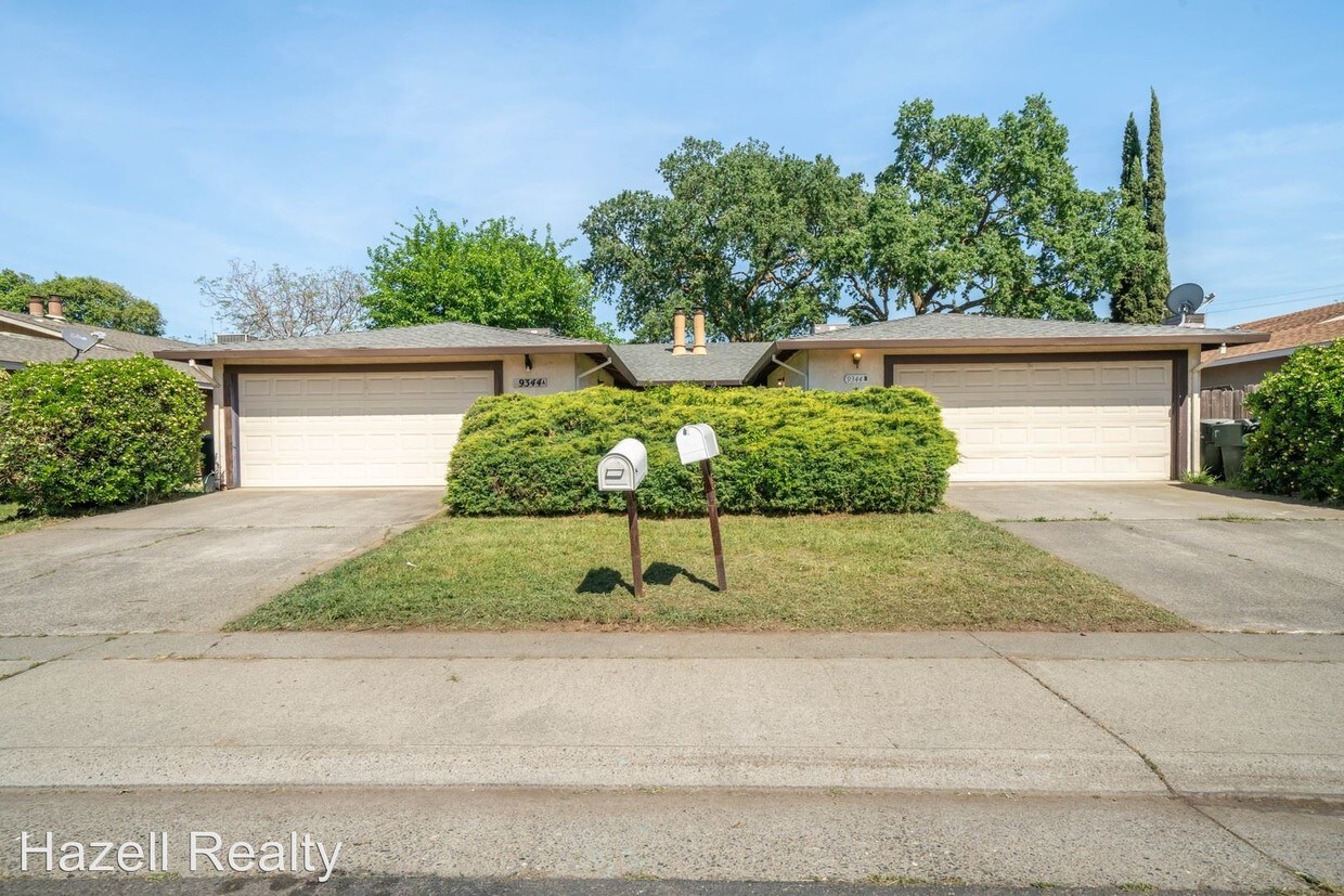Foto principal - 9344 Mira Del Rio Dr