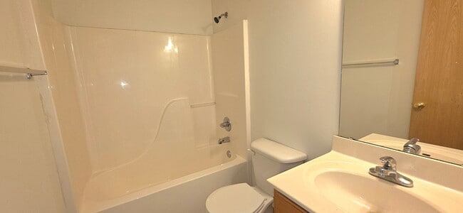 Foto del edificio - Brook 3760/3762