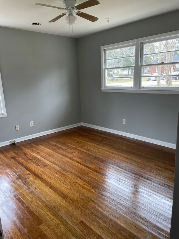 Building Photo - 1089 Buist Ave